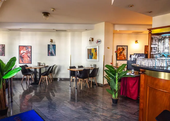 Suite Hotel 900 M Zur Oper Wien